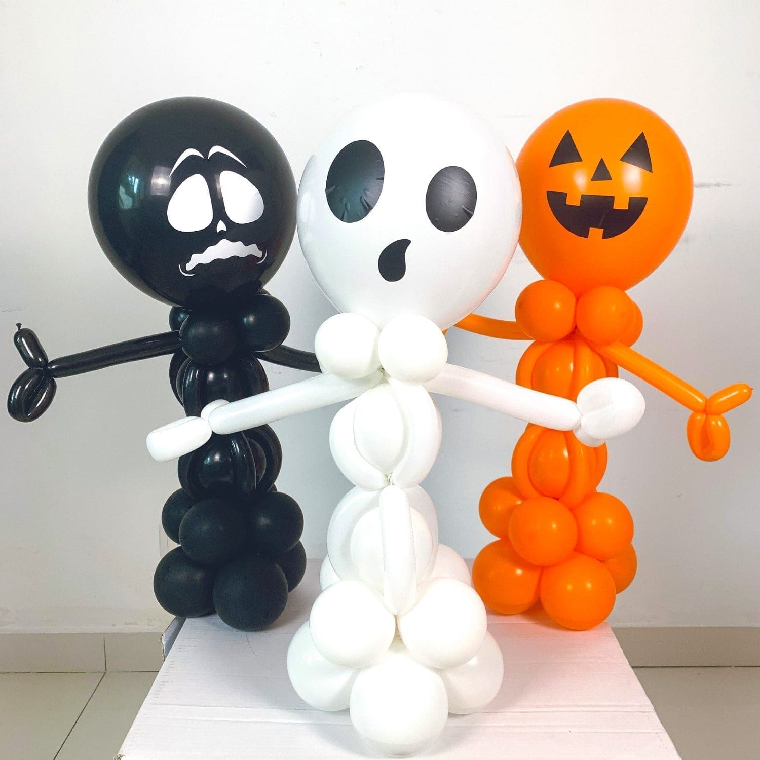 Halloween-Standees-Party-Perfect
